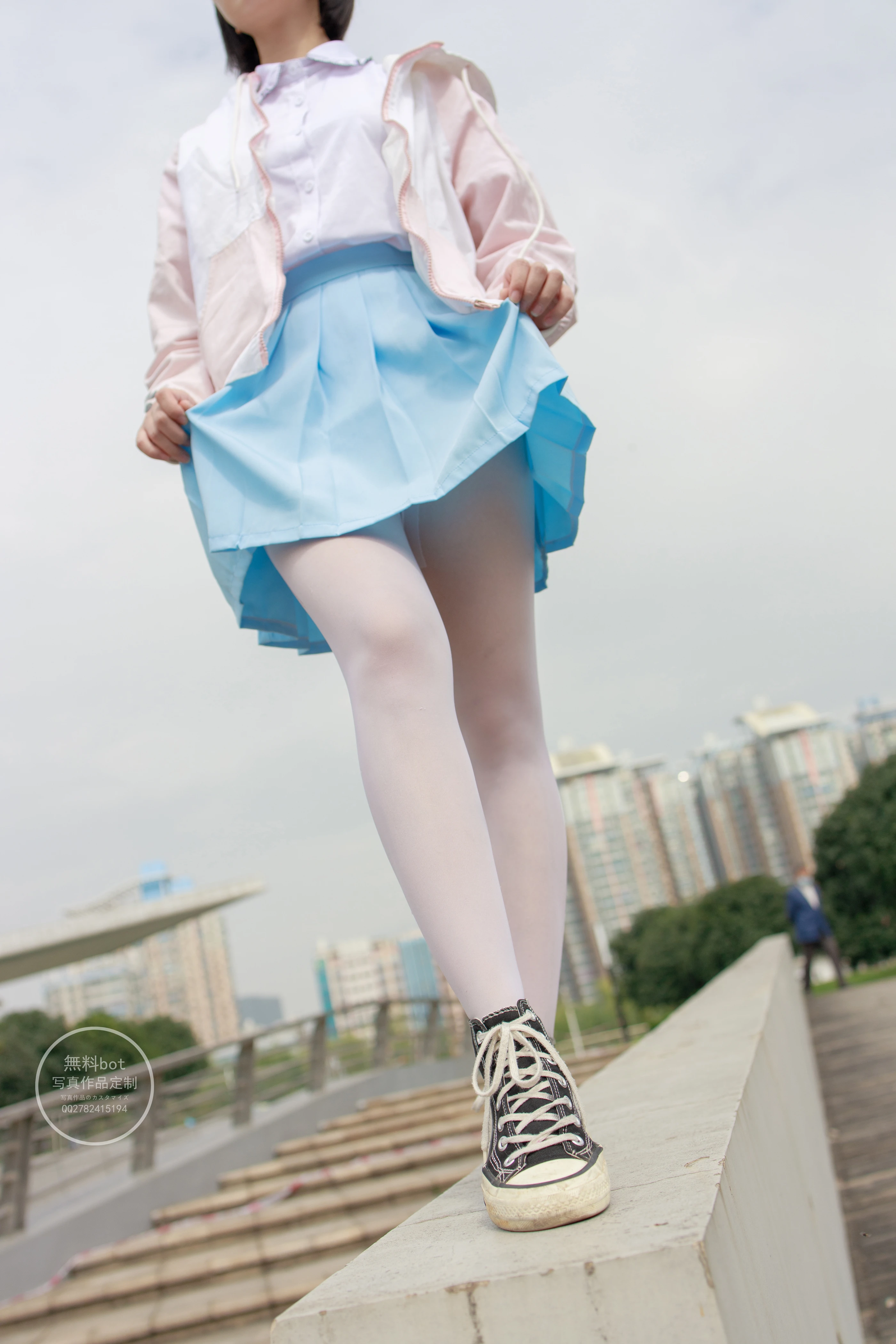 森萝财团 有料005  小茵 公园白丝 [68P]插图2